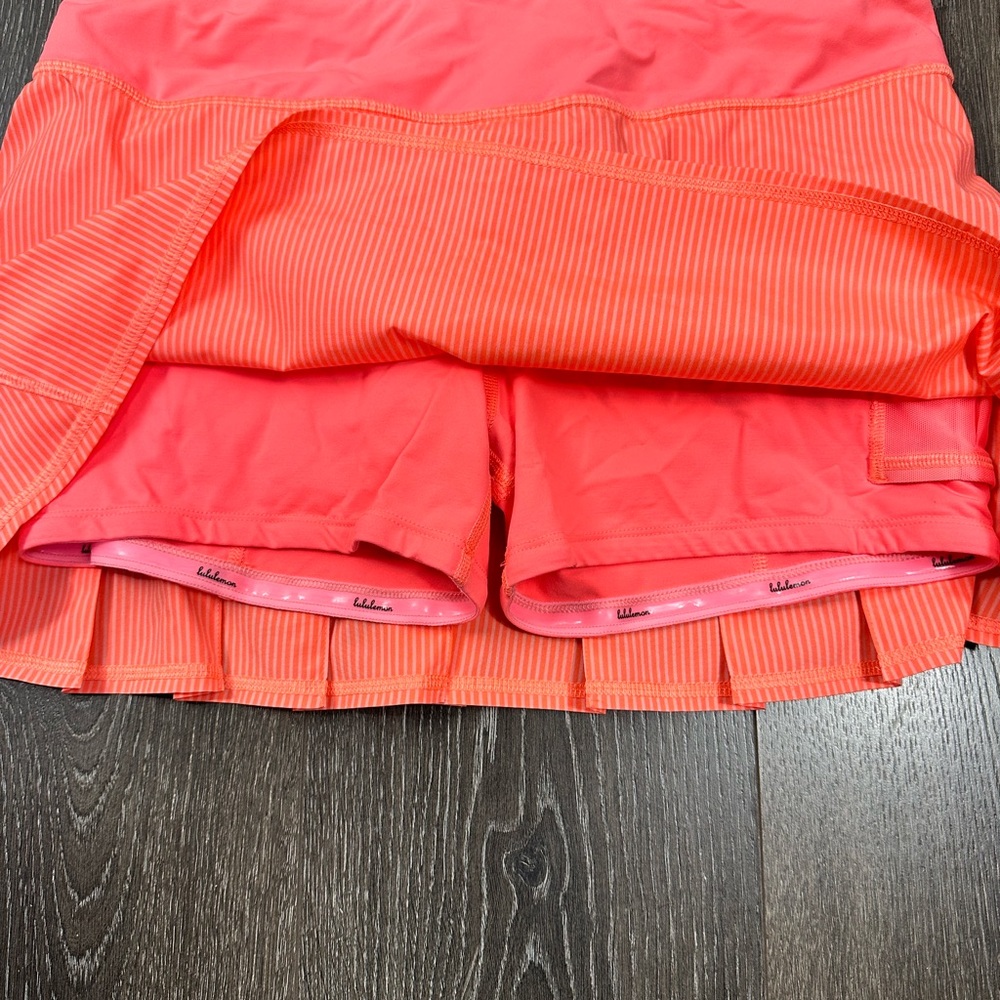 Lululemon Pace Setter Skirt in Wagon Stripe Sz 8 - Picture 3 of 6